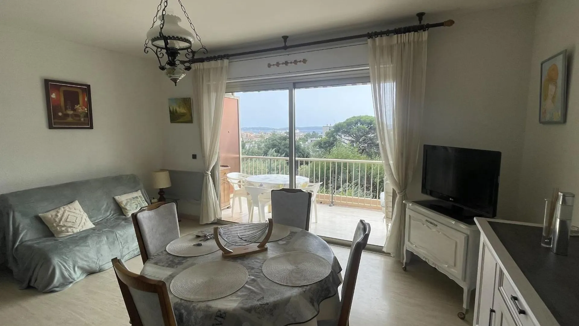 Horizon Bleu With Terrace In Sainte-Maxime Apartment